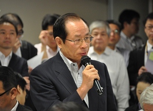 朝長　基地協議会　会長　佐世保市長