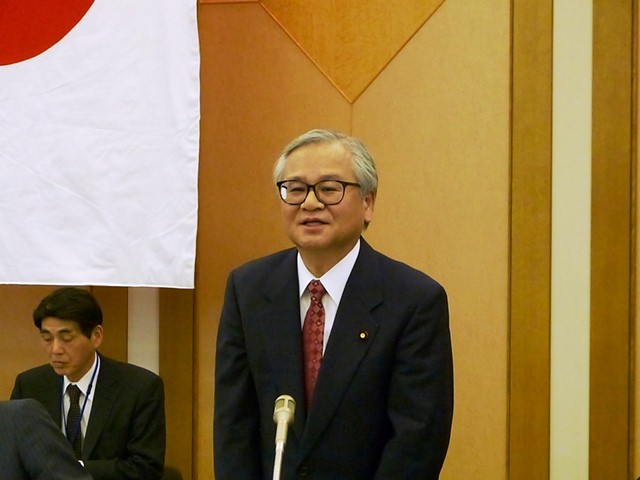 (写真)　挨拶をする黄川田・総務副大臣